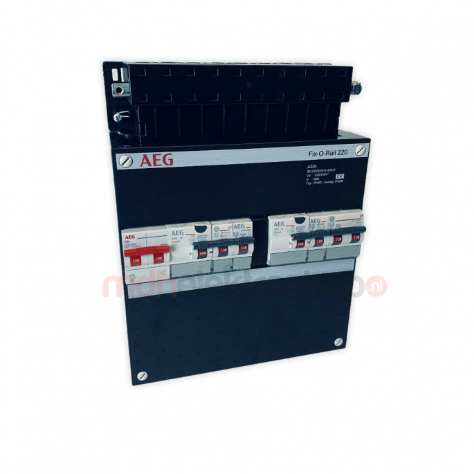 ge_aeg_groepenkast_4_groepen_3_x_lichtgroepen_fornuisgroep_220x220_mm_1_fase.png