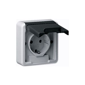 Gira | Wandcontactdoos randaarde met klapdeksel | Spatwaterdicht Opbouw IP44 | 045035